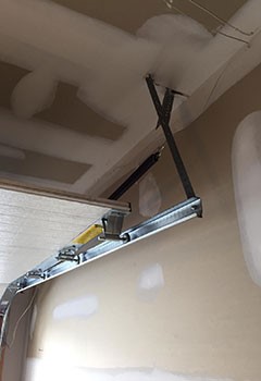 Track Replacement For Garage Door In Kannapolis